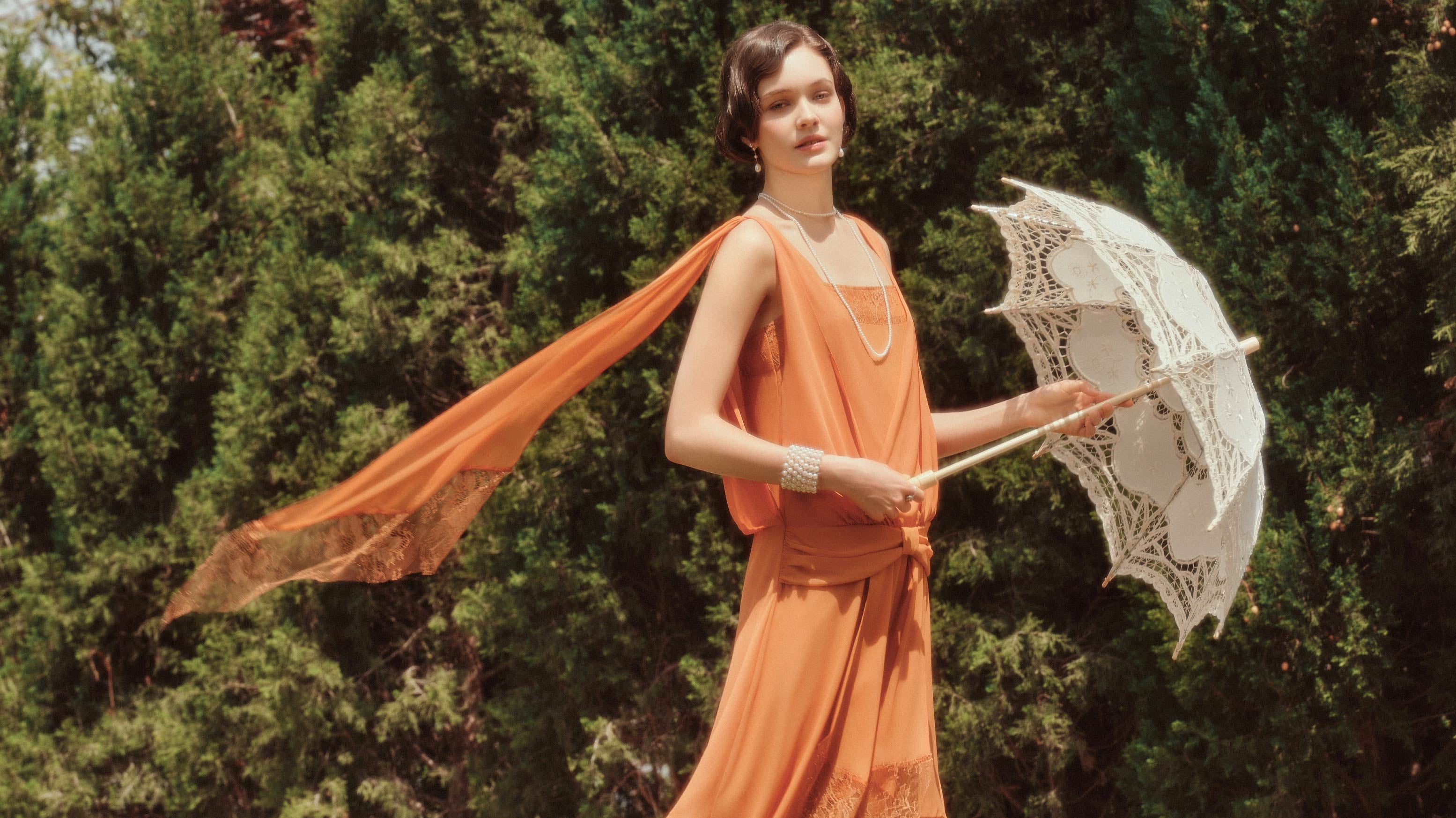 Stepping into Summer with Chic 1920s Dresses