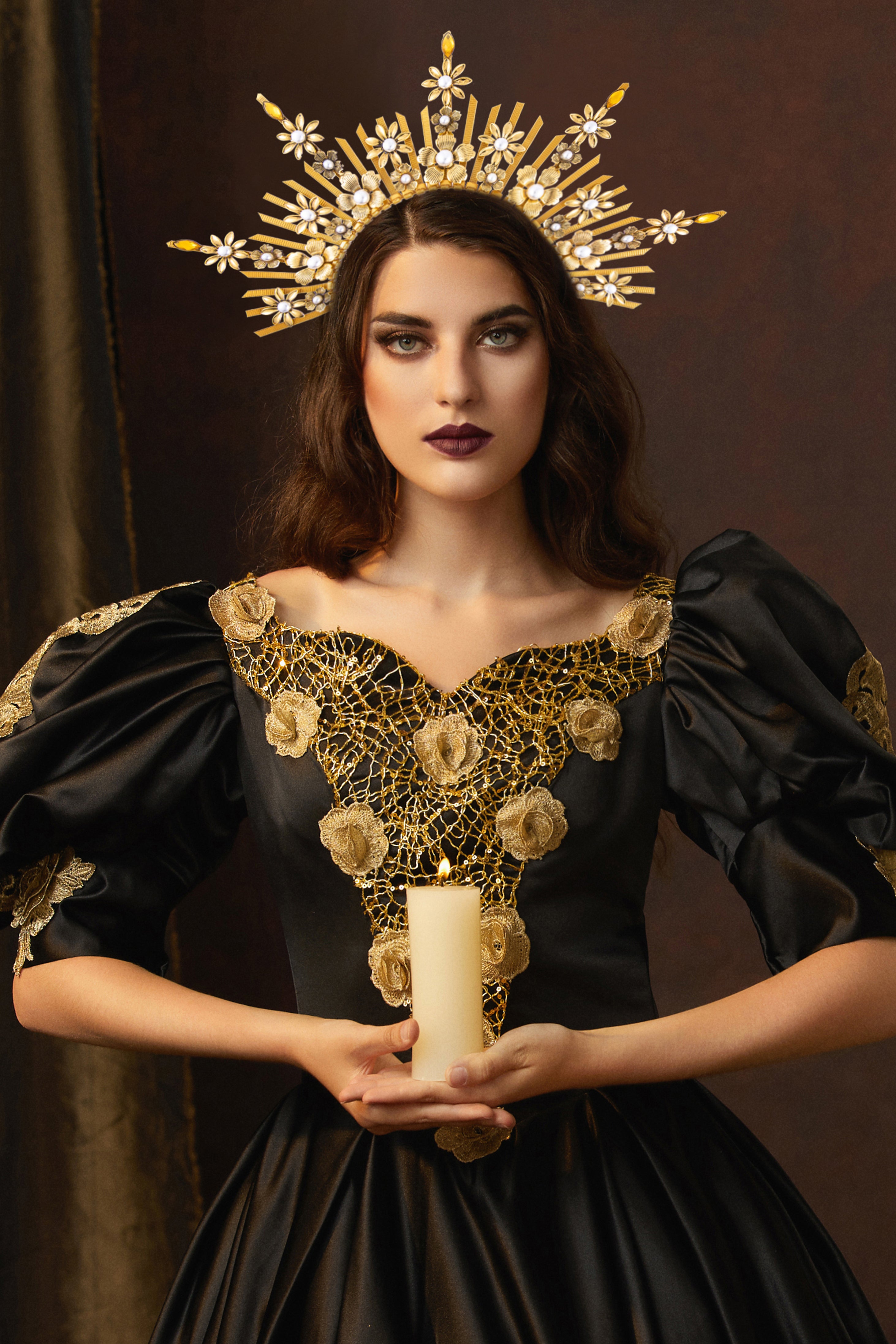 Floral Sunburst Mary Halo Crown | Gold | 2