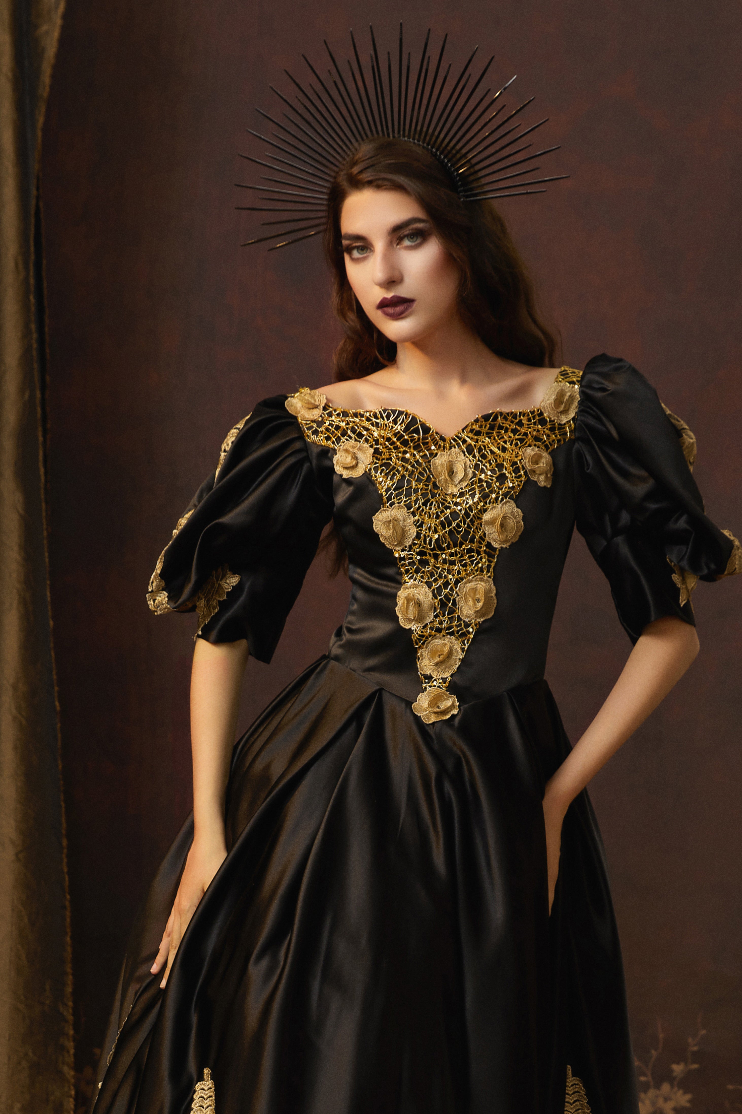 Sunburst Goddess Mary Halo Crown | Black | 4